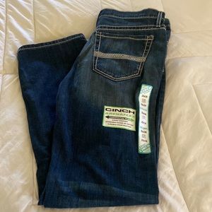 Brand new cinch arena flex grant jeans. Never worn. Size 33x34.